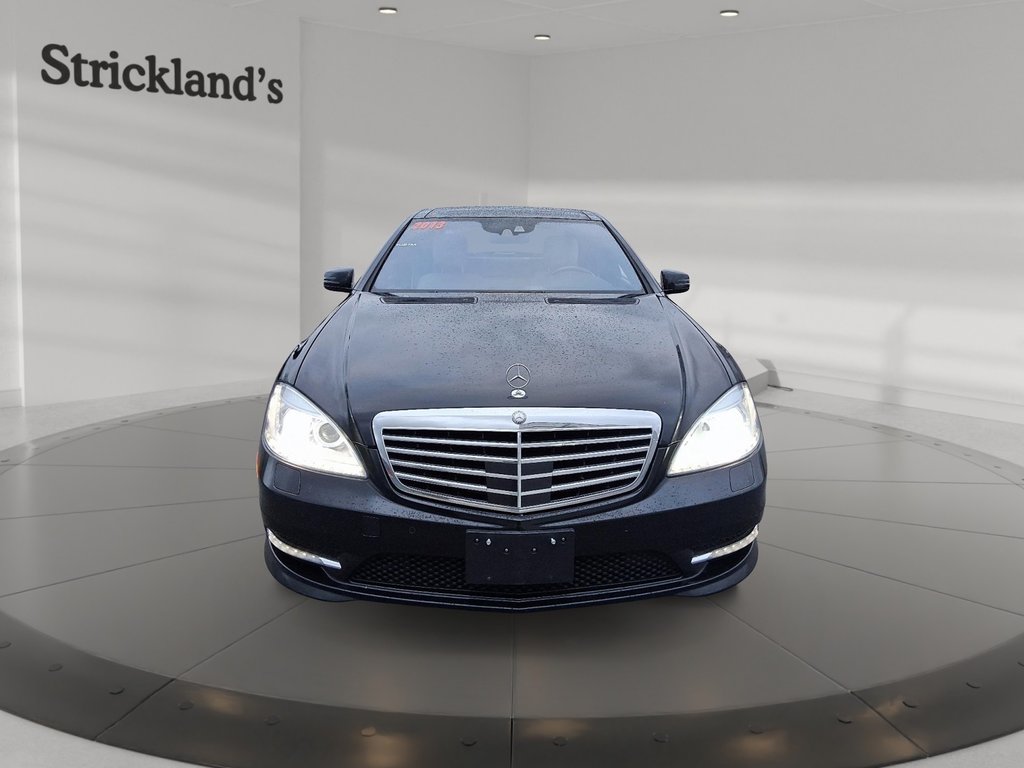 2013 Mercedes-Benz S 550 4MATIC SEDAN in Stratford, Ontario - 2 - w1024h768px