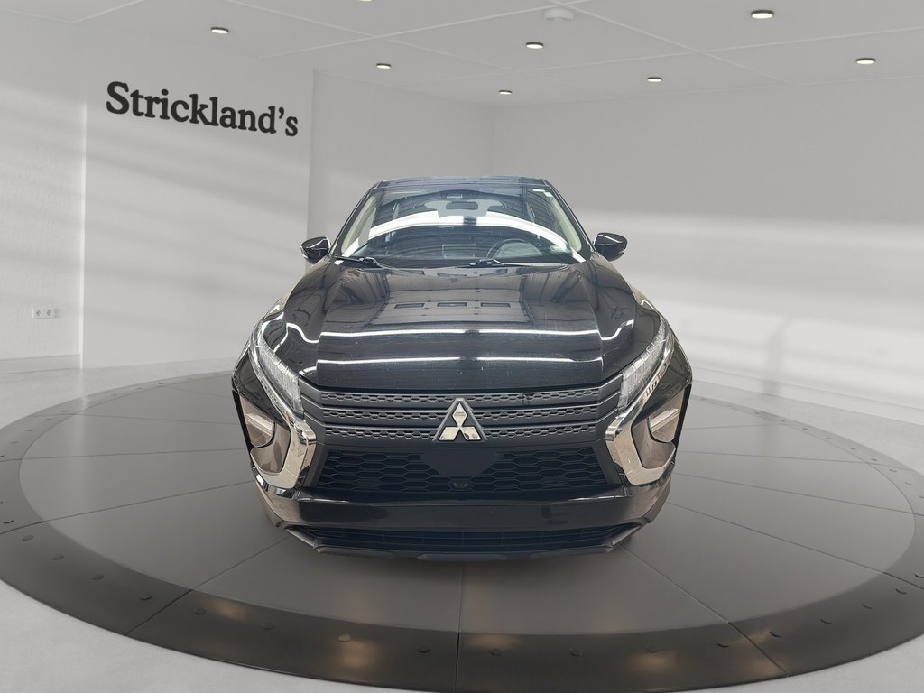2022 Mitsubishi Eclipse Cross ES AWC SUV in Stratford, Ontario - 2 - w1024h768px