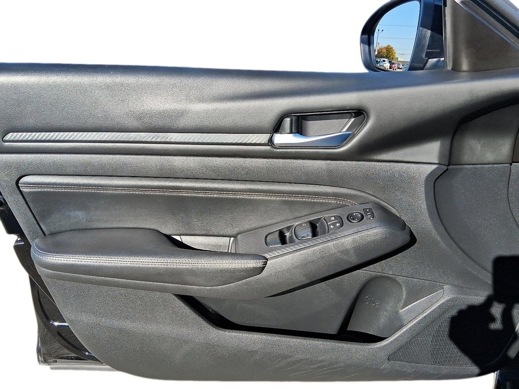 2020 Nissan Altima S CVT in Stratford, Ontario - 10 - w1024h768px