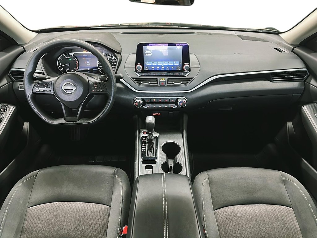 2024 Nissan Altima S AWD in Stratford, Ontario - 9 - w1024h768px