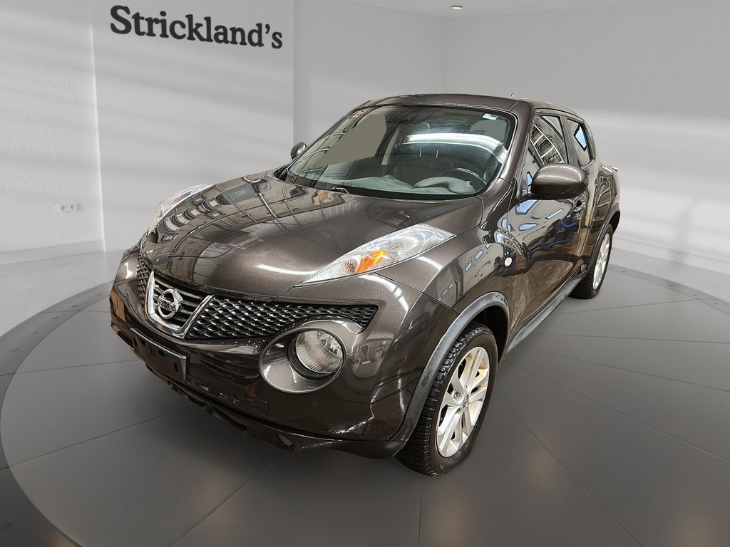 2011 Nissan Juke SL in Stratford, Ontario - 1 - w1024h768px