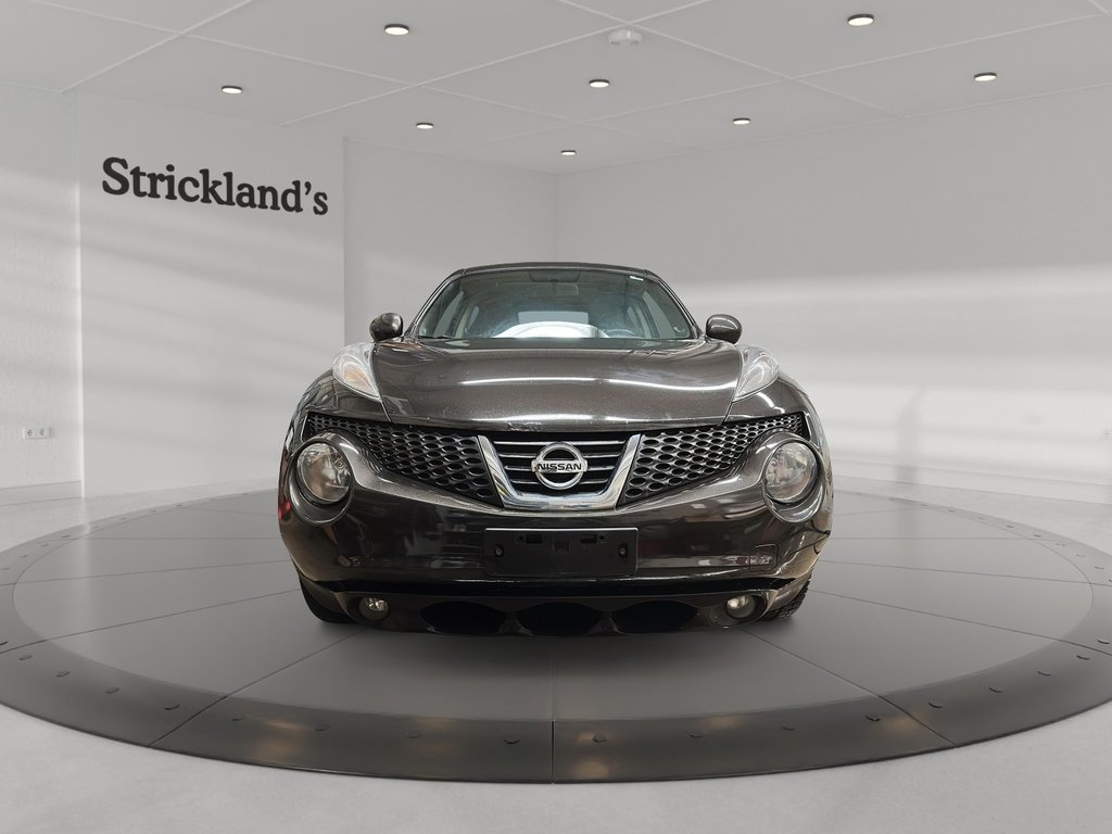 2011 Nissan Juke SL in Stratford, Ontario - 2 - w1024h768px