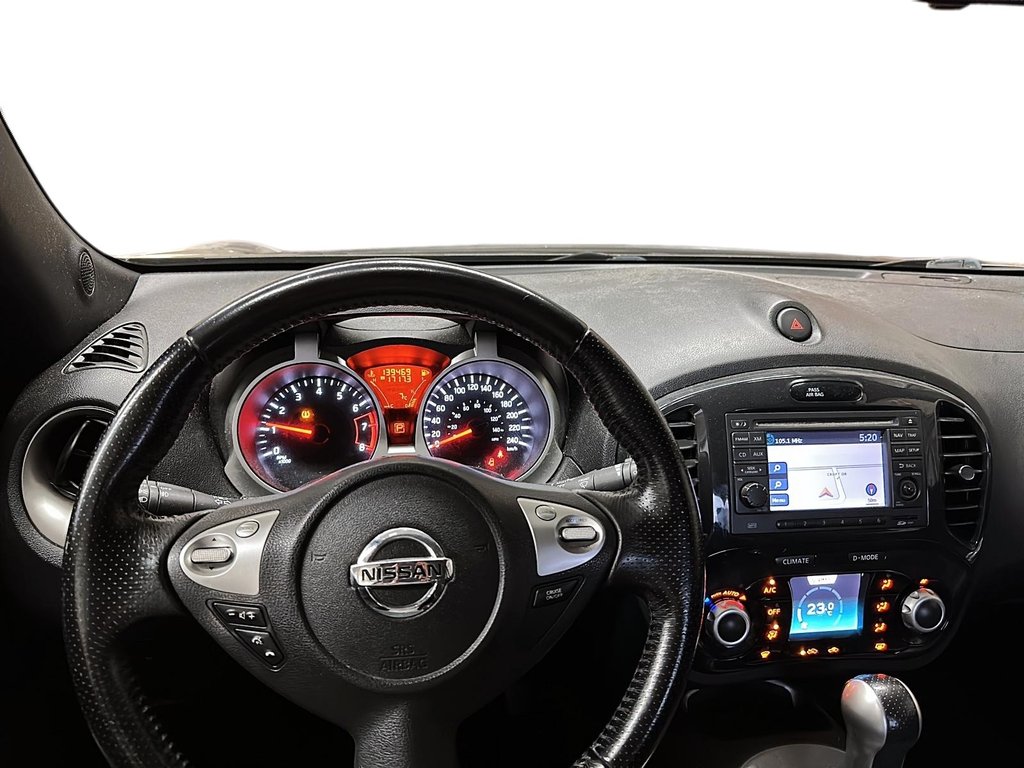 2011 Nissan Juke SL in Stratford, Ontario - 13 - w1024h768px