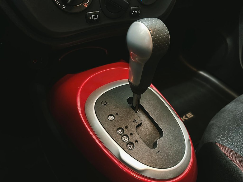 2016 Nissan Juke SV CVT in Stratford, Ontario - 14 - w1024h768px