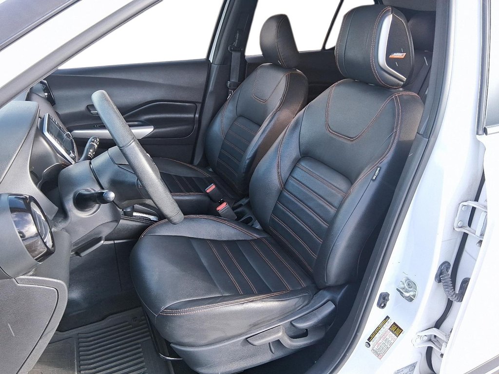 2020 Nissan Kicks SR CVT in Stratford, Ontario - 9 - w1024h768px