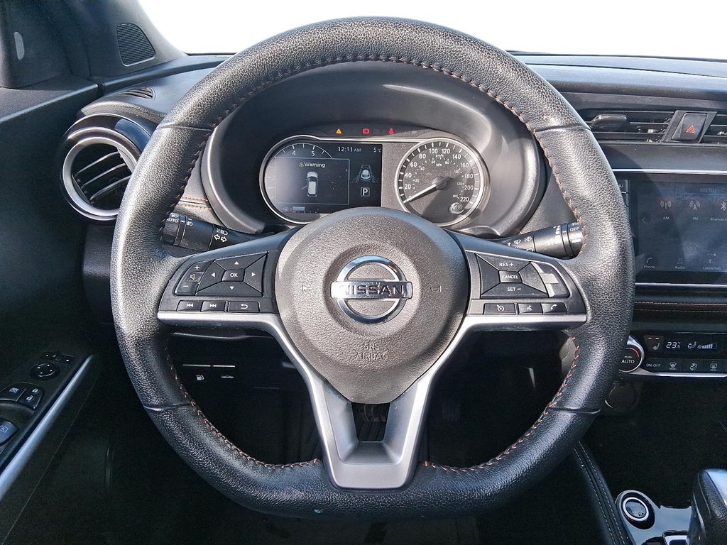 2020 Nissan Kicks SR CVT in Stratford, Ontario - 13 - w1024h768px