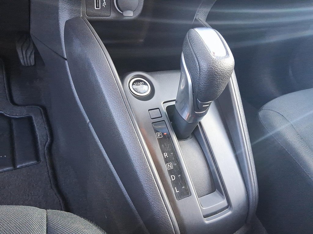 2023 Nissan Kicks S CVT in Stratford, Ontario - 16 - w1024h768px