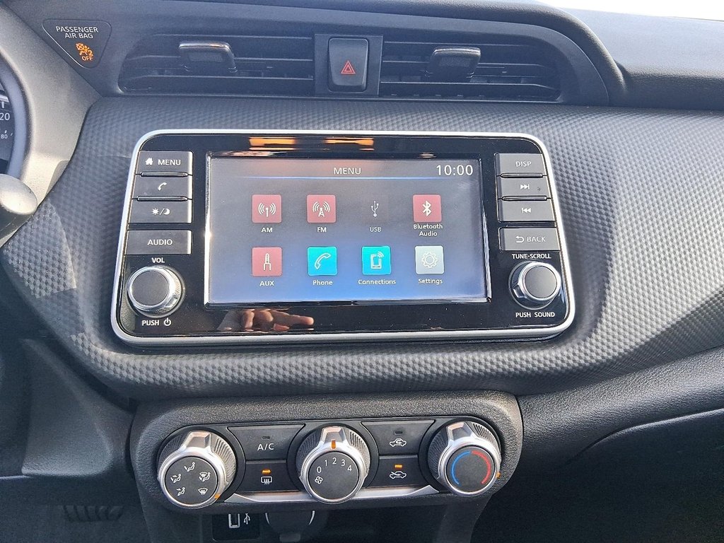 2023 Nissan Kicks S CVT in Stratford, Ontario - 15 - w1024h768px