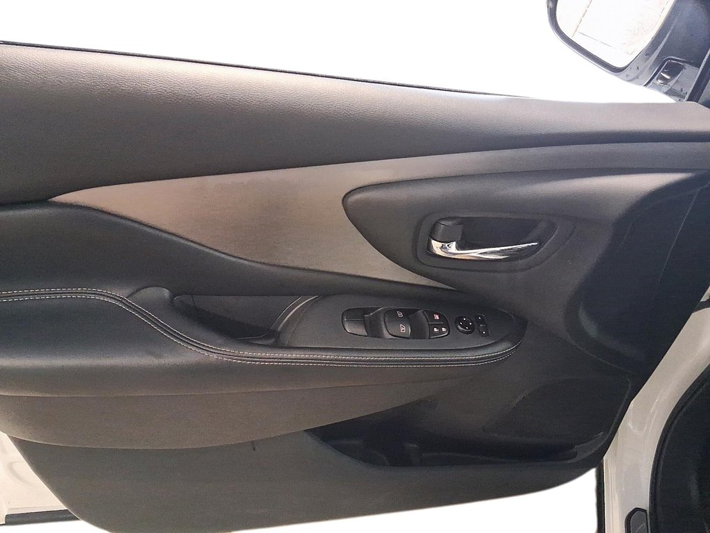 2024 Nissan Murano SV CVT in Stratford, Ontario - 11 - w1024h768px