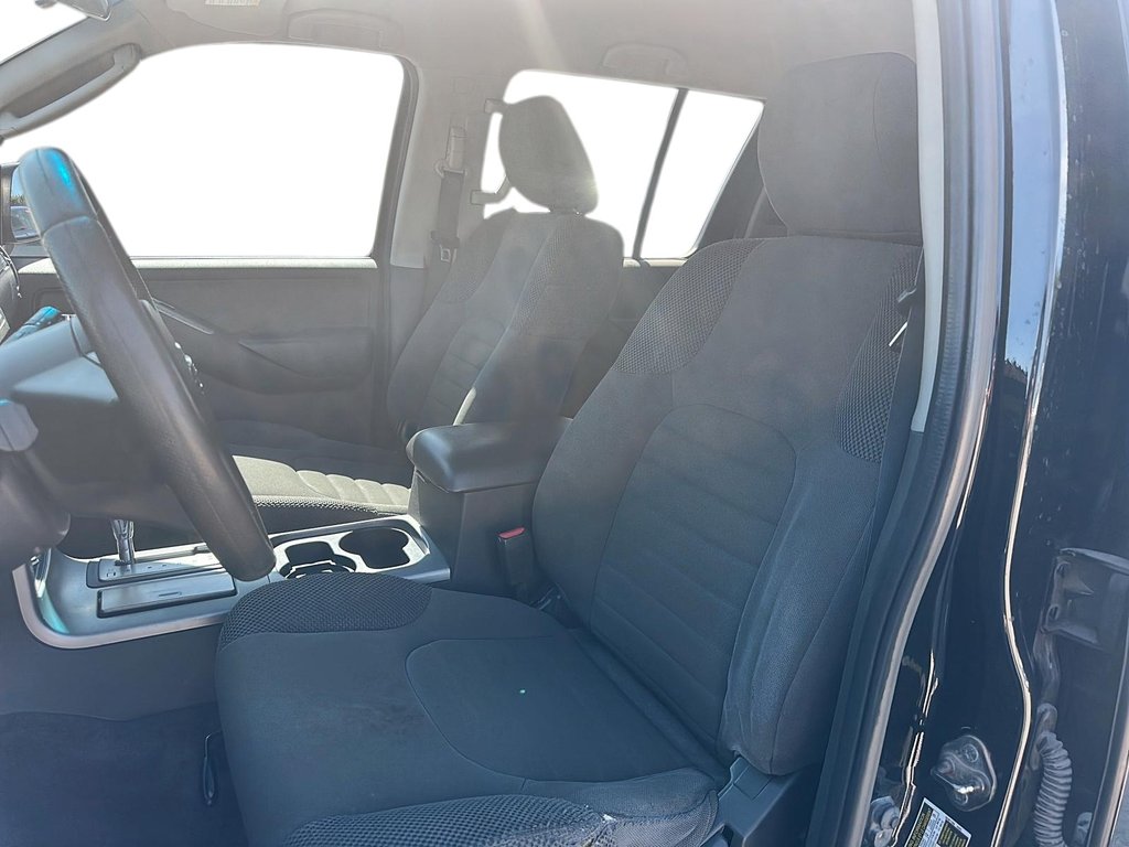 2012 Nissan Pathfinder LE AWD in Stratford, Ontario - 8 - w1024h768px