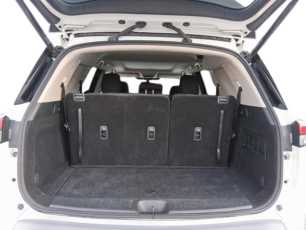 2024 Nissan Pathfinder SV AWD-3ROW SUV in Stratford, Ontario - 6 - w1024h768px