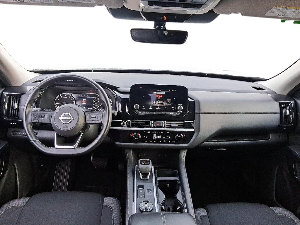 2024 Nissan Pathfinder SV AWD-3ROW SUV in Stratford, Ontario - 12 - w1024h768px