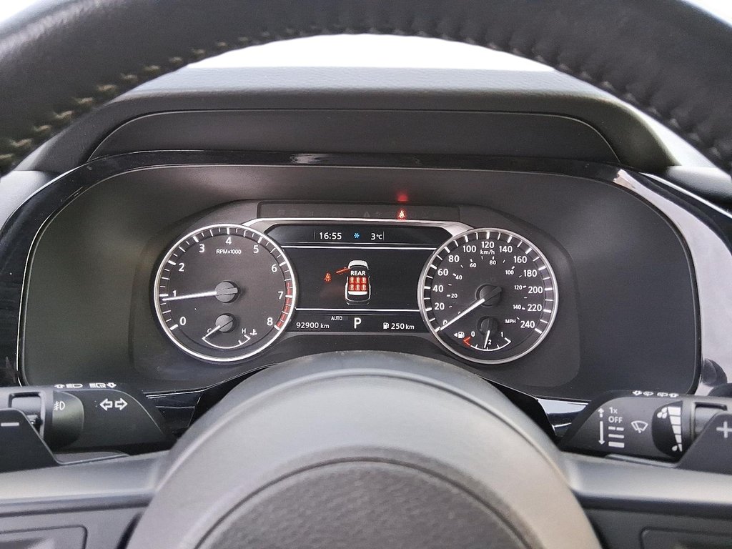 2024 Nissan Pathfinder SV AWD-3ROW SUV in Stratford, Ontario - 16 - w1024h768px