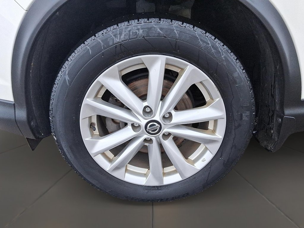 2019 Nissan Qashqai SV in Stratford, Ontario - 7 - w1024h768px