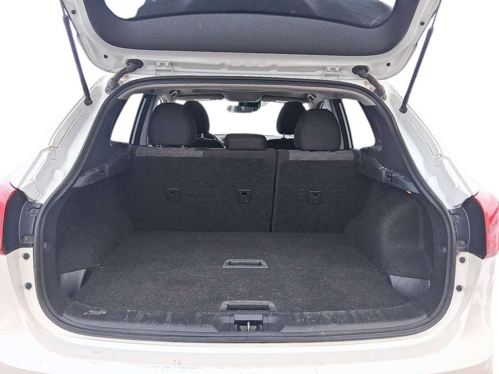 2019 Nissan Qashqai SV in Stratford, Ontario - 6 - w1024h768px