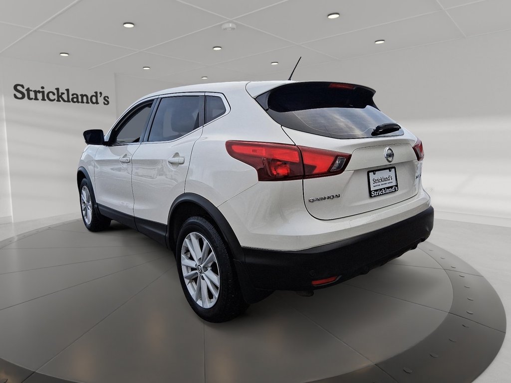 2019 Nissan Qashqai SV in Stratford, Ontario - 4 - w1024h768px