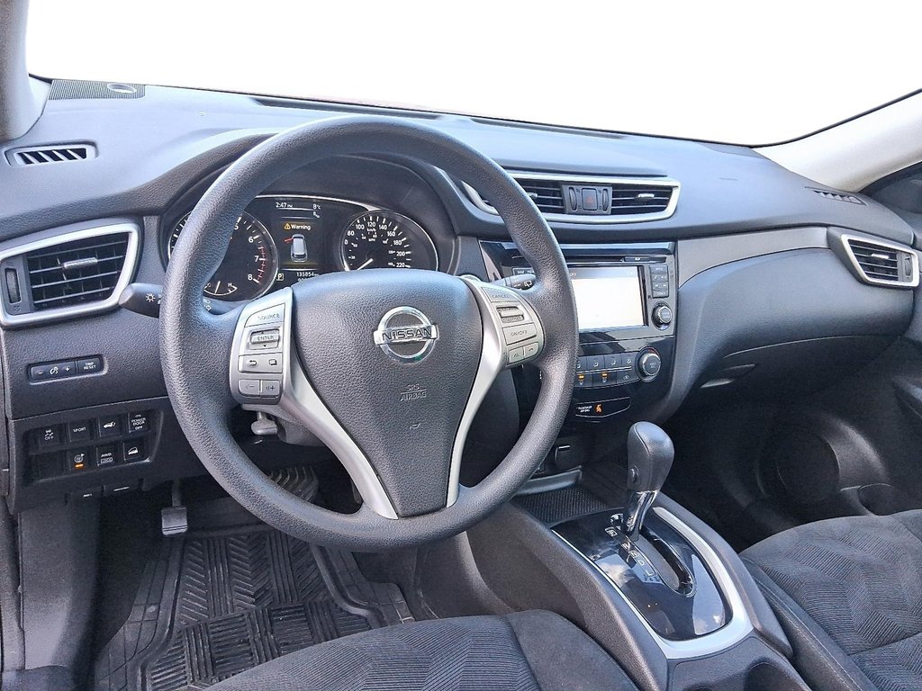 2014 Nissan Rogue SV AWD in Stratford, Ontario - 11 - w1024h768px