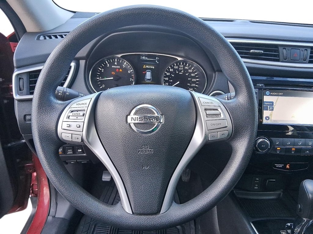 2014 Nissan Rogue SV AWD in Stratford, Ontario - 13 - w1024h768px