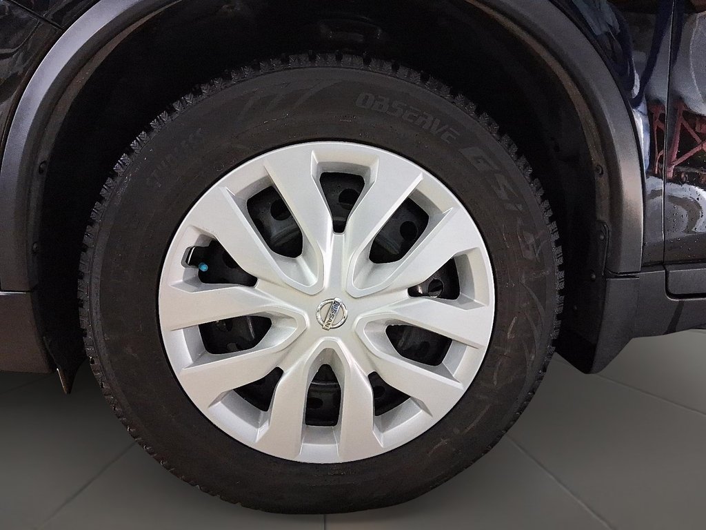 2017 Nissan Rogue S AWD CVT in Stratford, Ontario - 7 - w1024h768px