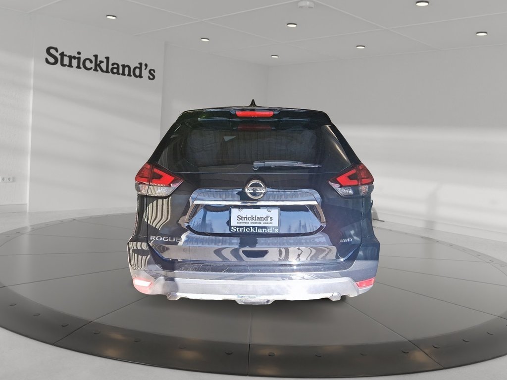 2017 Nissan Rogue S AWD CVT in Stratford, Ontario - 3 - w1024h768px