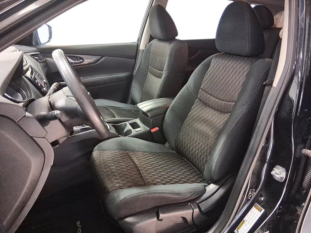 2017 Nissan Rogue S AWD CVT in Stratford, Ontario - 8 - w1024h768px