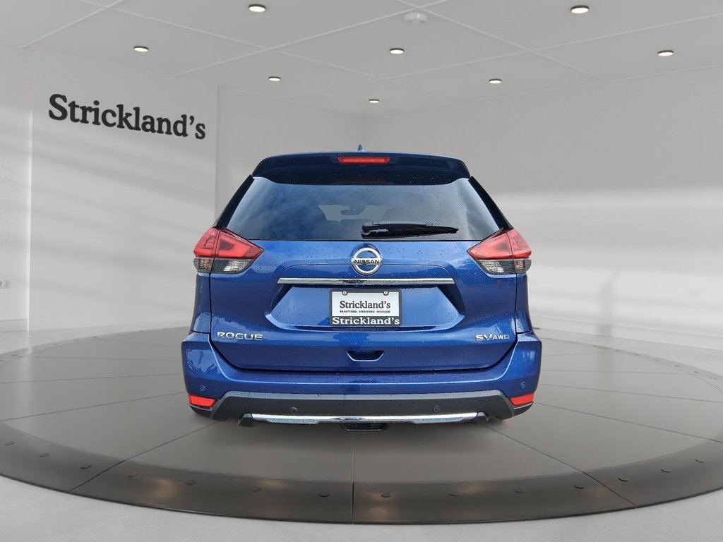 2020 Nissan Rogue SV AWD in Stratford, Ontario - 3 - w1024h768px