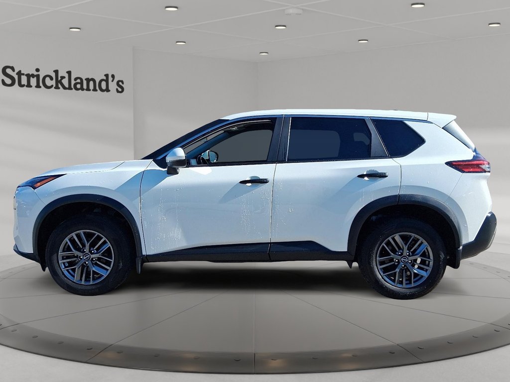 2023 Nissan Rogue S AWD in Stratford, Ontario - 5 - w1024h768px