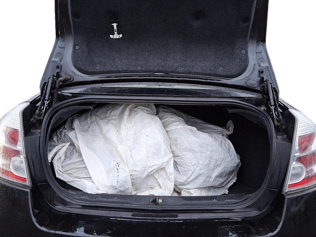 2011 Nissan Sentra 2.0 in Stratford, Ontario - 6 - w1024h768px