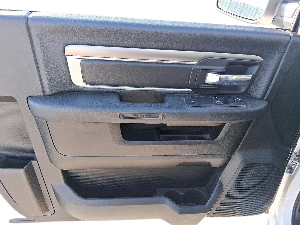 2021 Ram 1500 REGULAR CAB 4X2 in Stratford, Ontario - 10 - w1024h768px