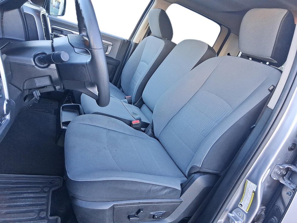 2022 Ram 1500 OFF ROAD PKG in Stratford, Ontario - 8 - w1024h768px