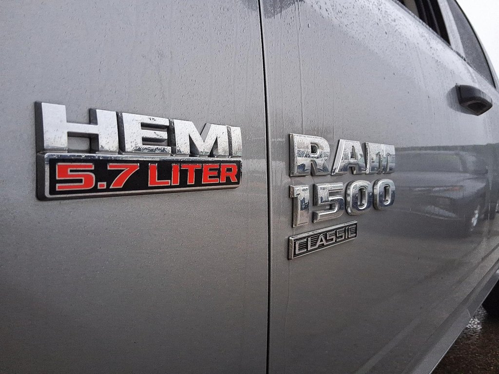 2023 Ram 1500 SLT CREWCAB 4X4 in Stratford, Ontario - 6 - w1024h768px