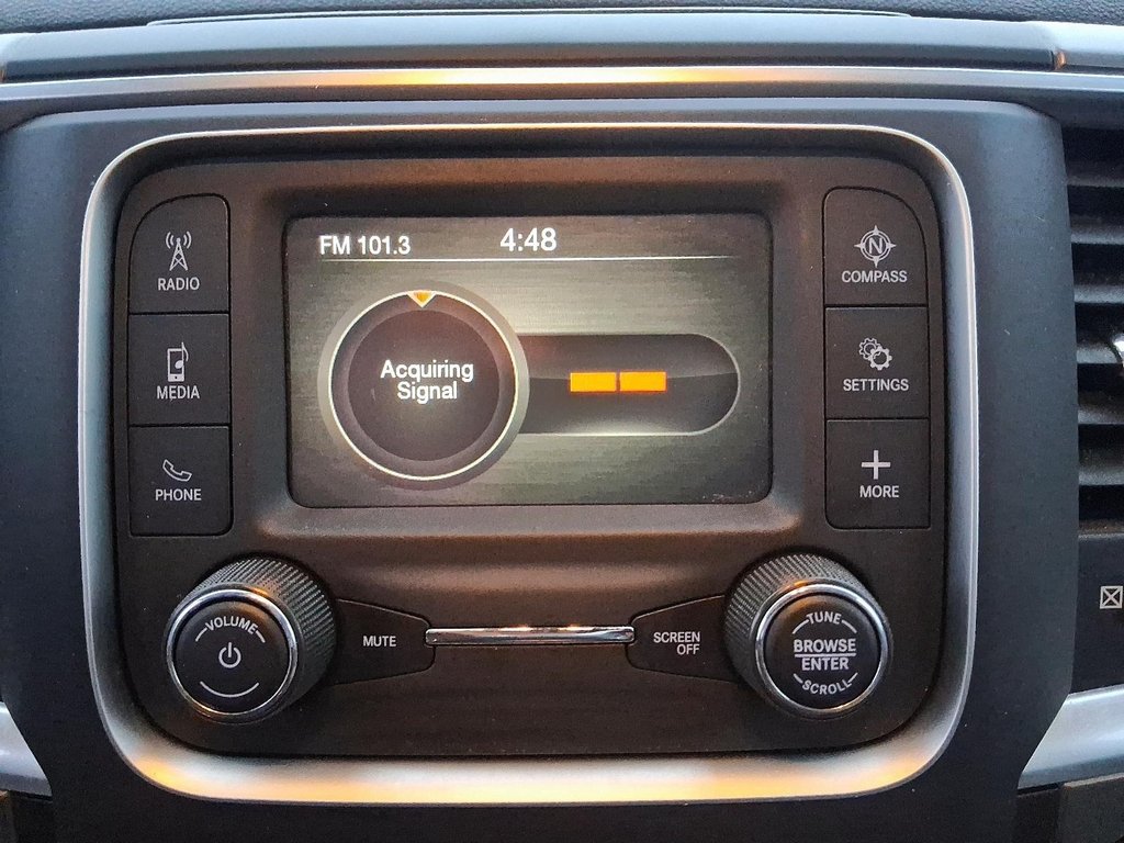 2023 Ram 1500 SLT CREWCAB 4X4 in Stratford, Ontario - 22 - w1024h768px