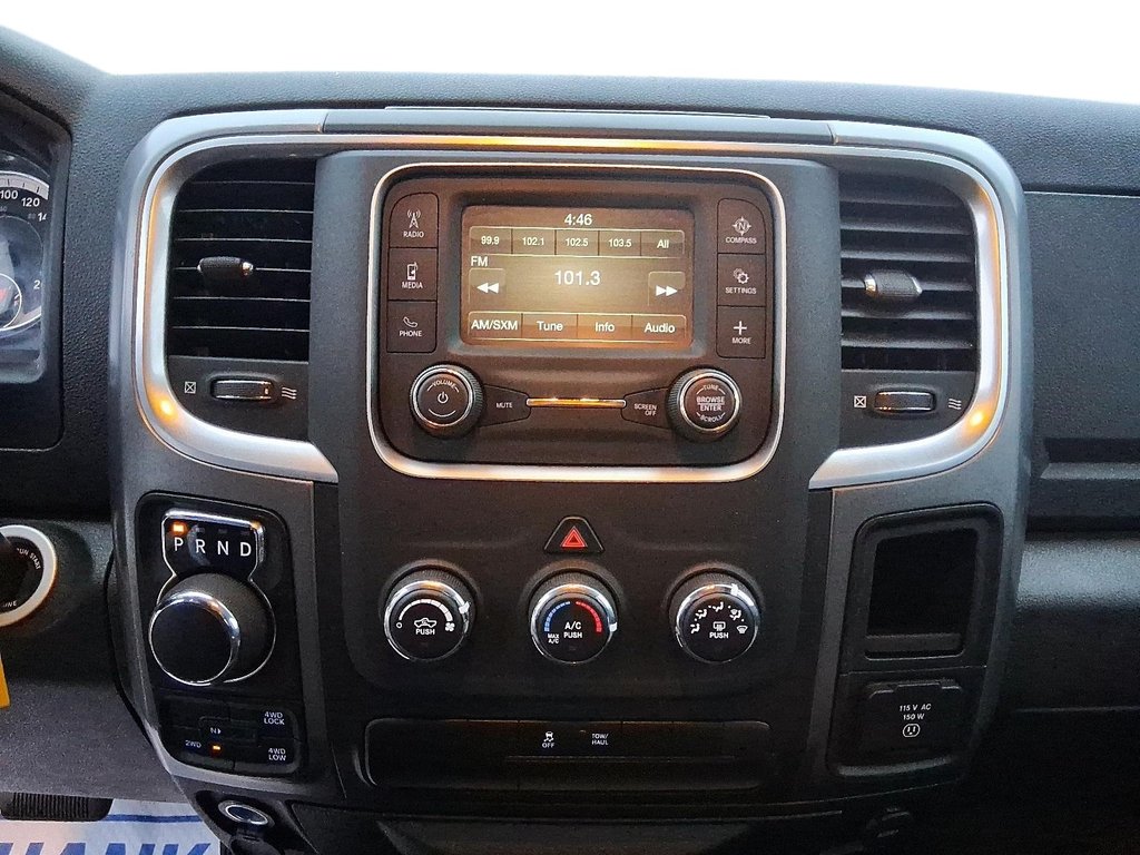 2023 Ram 1500 SLT CREWCAB 4X4 in Stratford, Ontario - 16 - w1024h768px