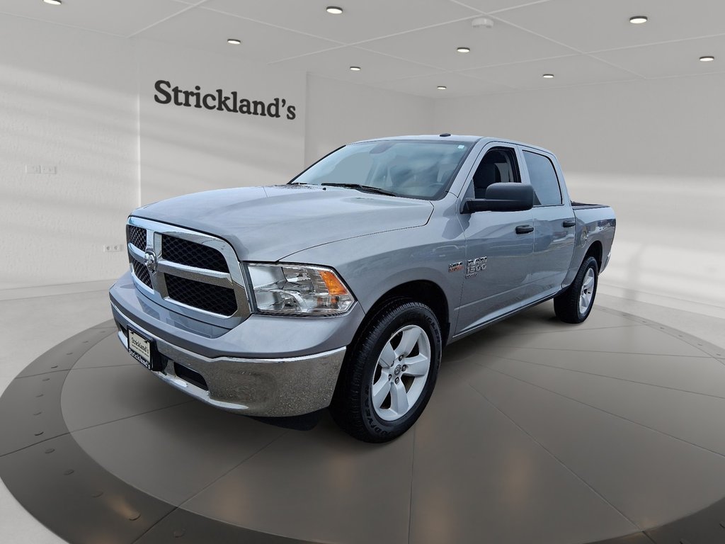 2023 Ram 1500 Classic Crew 4x4 in Stratford, Ontario - 1 - w1024h768px