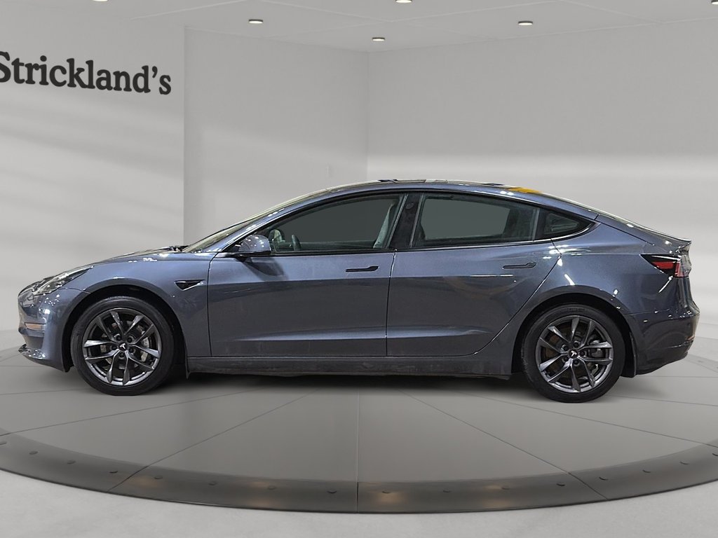 2023 Tesla Model 3 RWD in Stratford, Ontario - 5 - w1024h768px