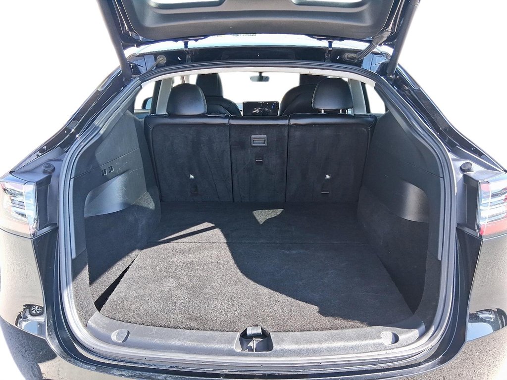 2022 Tesla Model Y LONG RANGE in Stratford, Ontario - 6 - w1024h768px