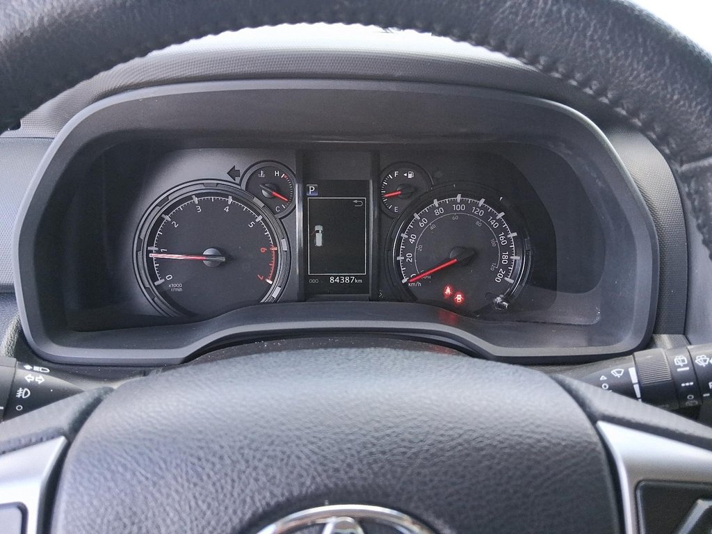 2022 Toyota 4Runner TRAIL in Stratford, Ontario - 14 - w1024h768px