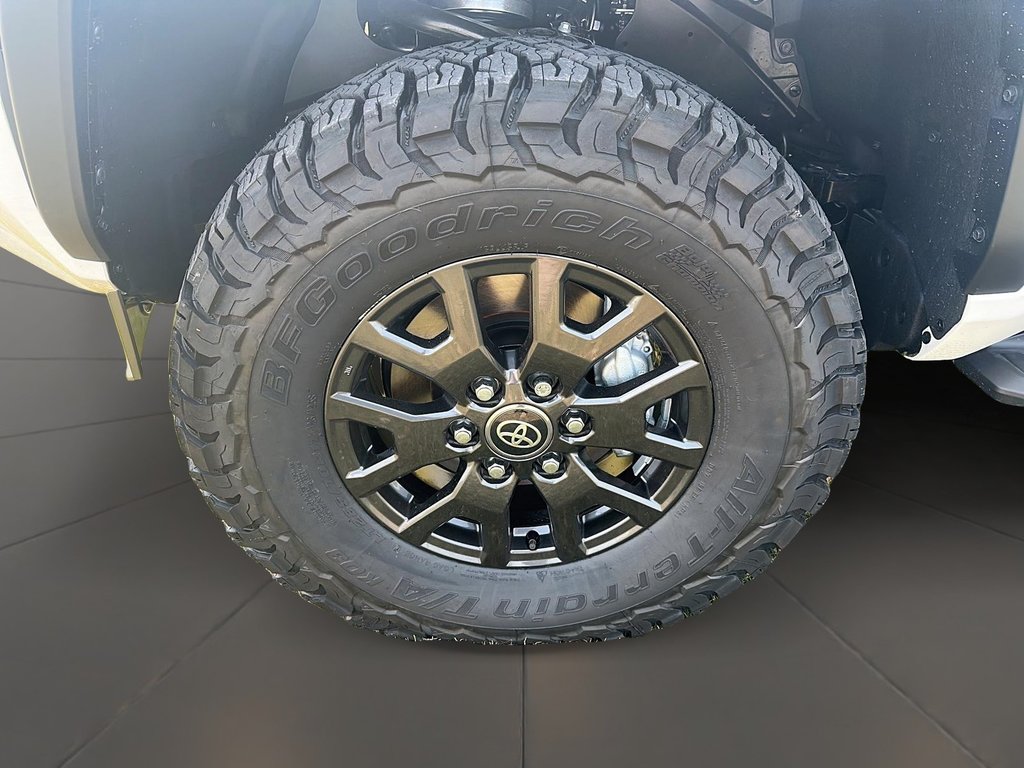2025 Toyota 4Runner in Stratford, Ontario - 7 - w1024h768px