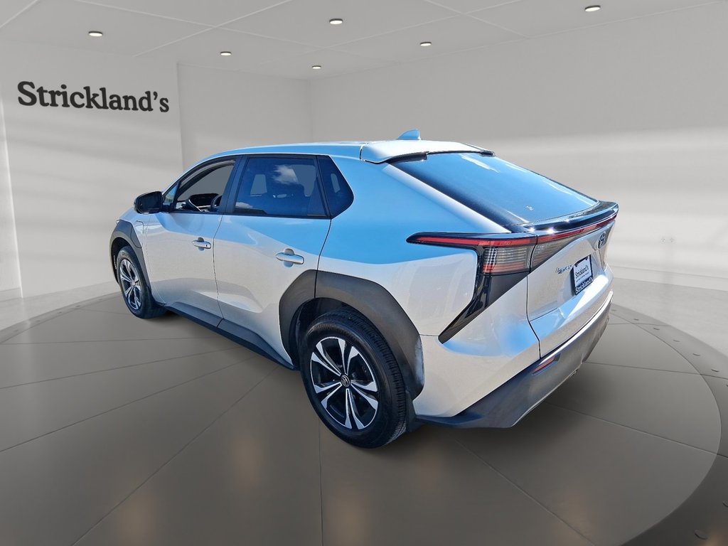 2023 Toyota bZ4X L in Stratford, Ontario - 4 - w1024h768px