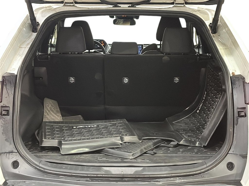 2024 Toyota bZ4X LE in Stratford, Ontario - 6 - w1024h768px