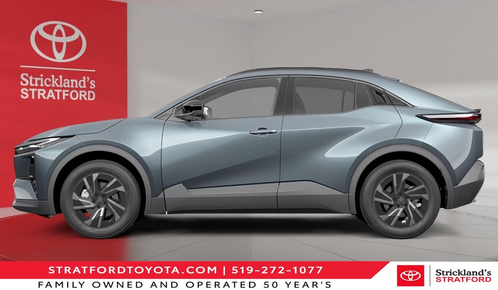 2026 Toyota C-HR XSE in Stratford, Ontario - 2 - w1024h768px