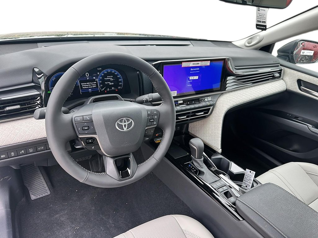 2025 Toyota Camry Hybrid XLE AWD in Stratford, Ontario - 9 - w1024h768px