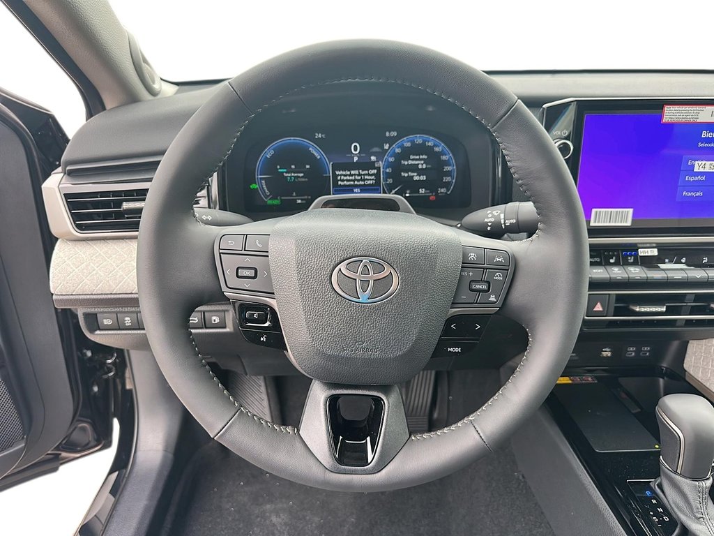 2025 Toyota Camry Hybrid XLE AWD in Stratford, Ontario - 11 - w1024h768px