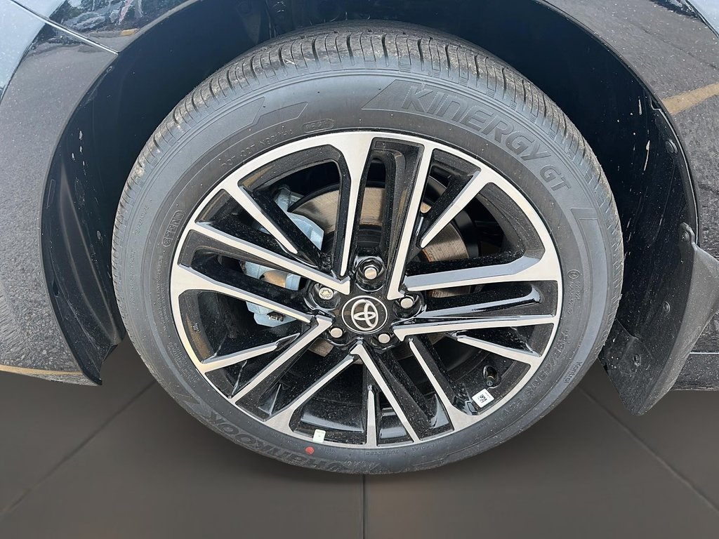 2025 Toyota Camry Hybrid XLE AWD in Stratford, Ontario - 7 - w1024h768px
