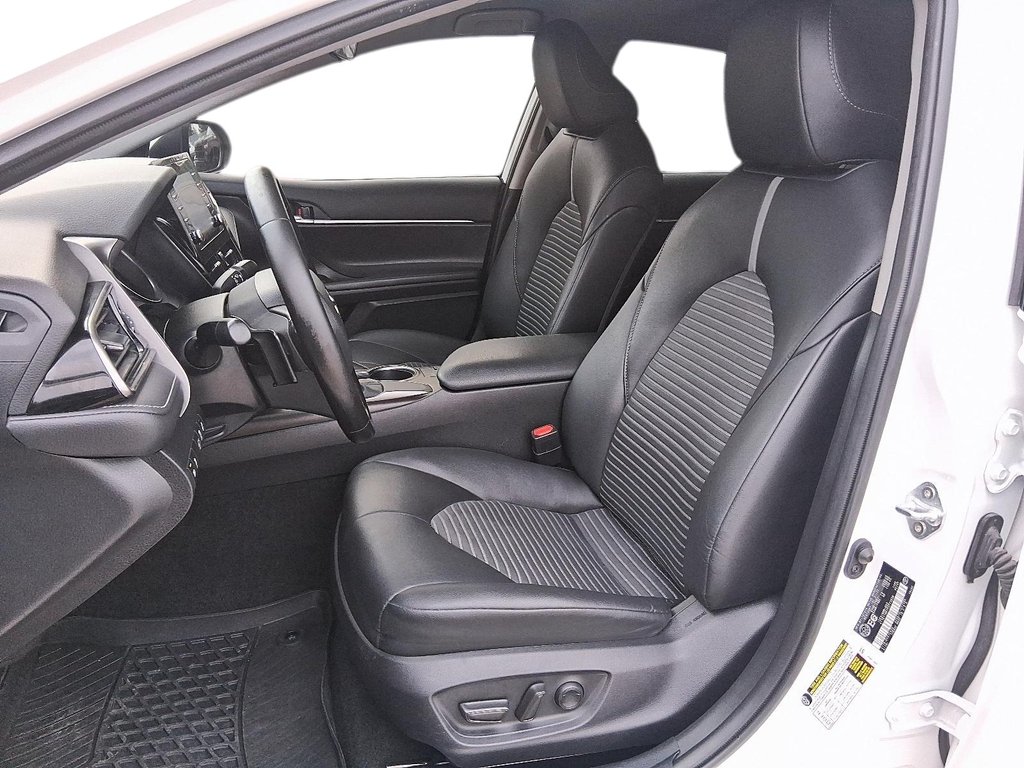 2023 Toyota Camry SE in Stratford, Ontario - 8 - w1024h768px