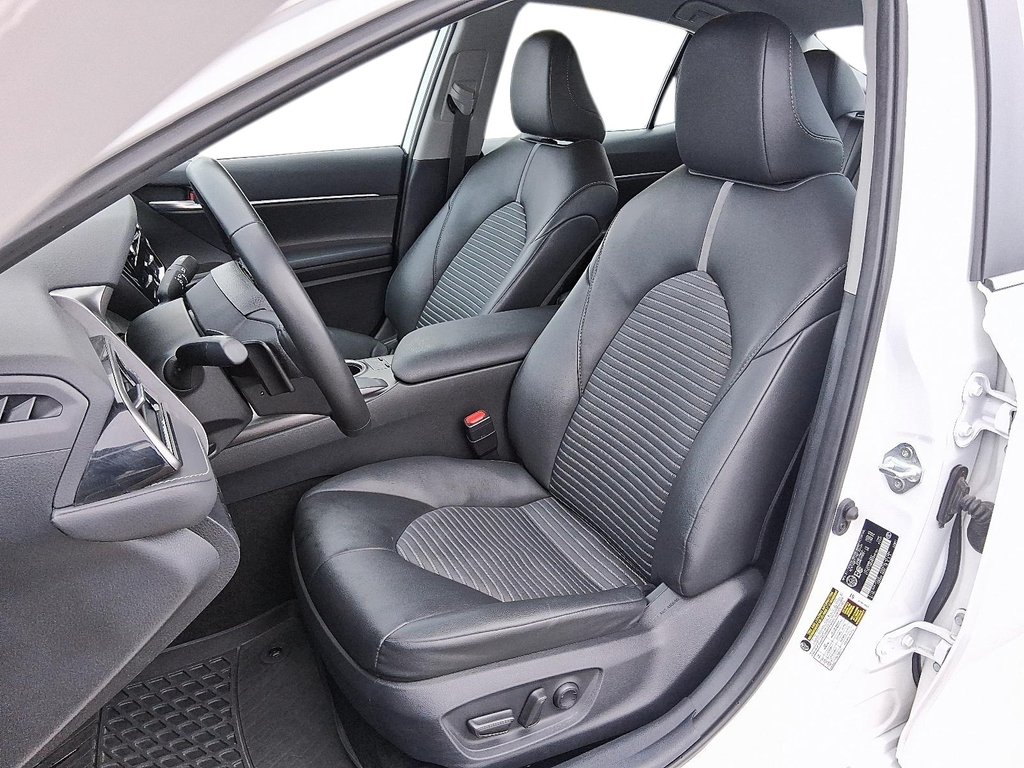 2024 Toyota Camry SE in Stratford, Ontario - 8 - w1024h768px