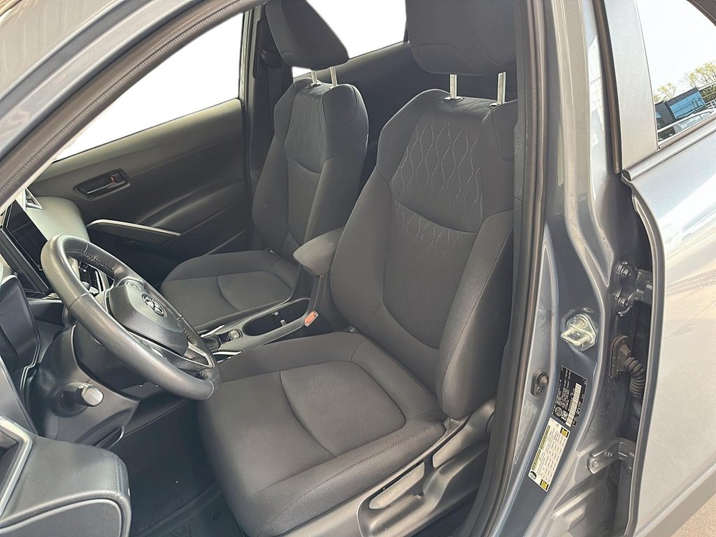 2024 Toyota Corolla Cross LE AWD in Stratford, Ontario - 8 - w1024h768px