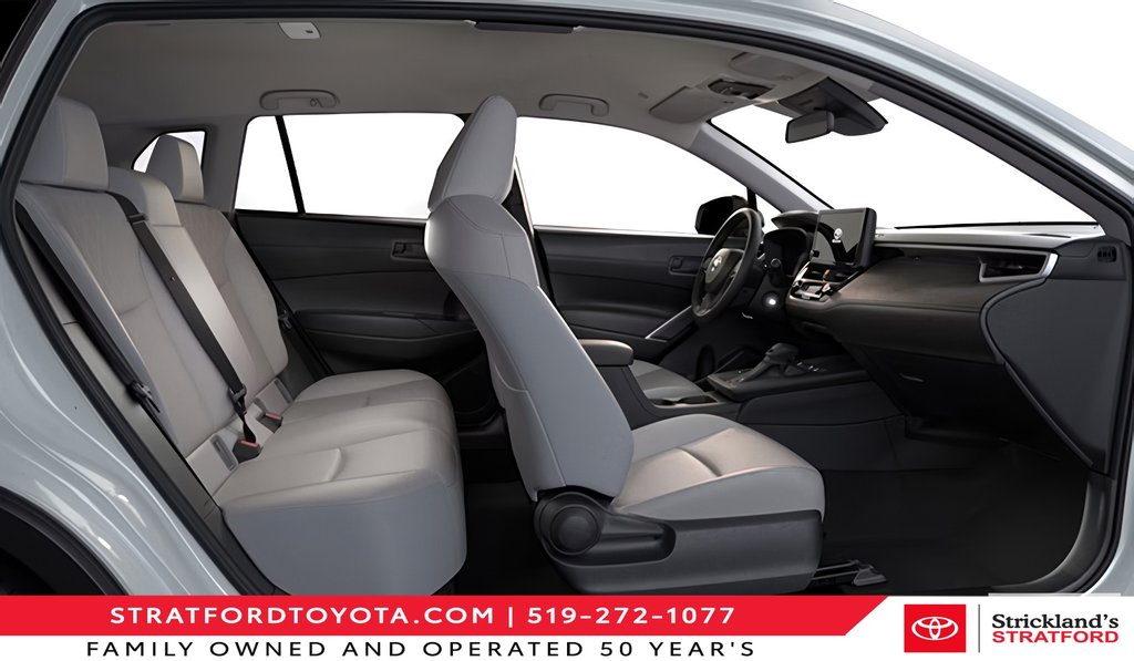 2026 Toyota Corolla Cross L AWD in Stratford, Ontario - 5 - w1024h768px