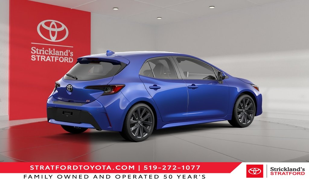 2026 Toyota Corolla Hatchback SE Upgrade in Stratford, Ontario - 3 - w1024h768px
