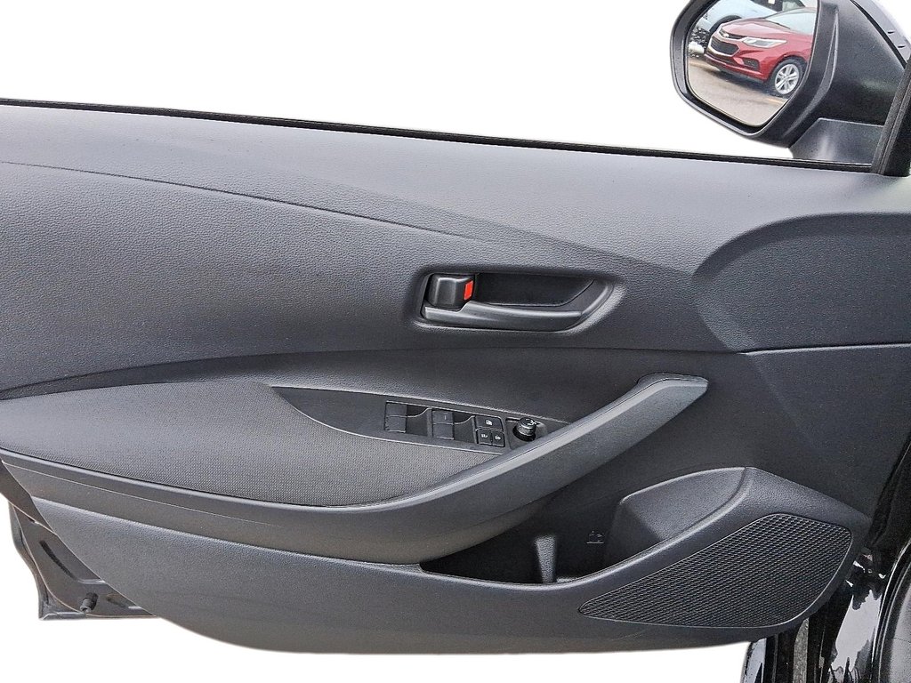 2025 Toyota Corolla Hybrid Le Hybrid in Stratford, Ontario - 11 - w1024h768px